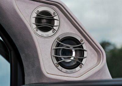 VW T6.1 with Speaker and tweeter upgrade